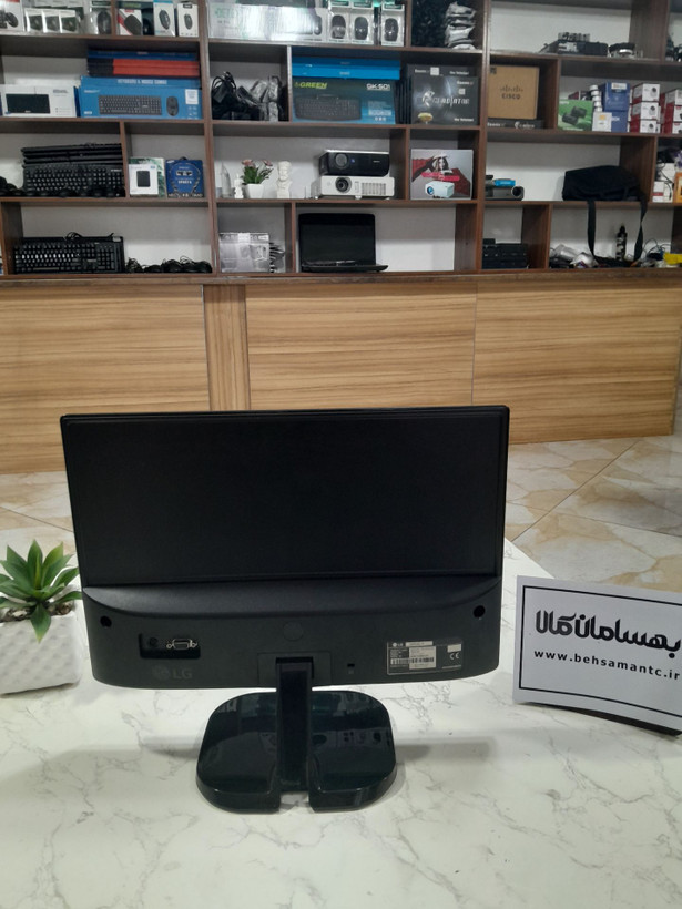 مانیتور ال جی مدل 20MP48A سایز 19.5 اینچ استوک
