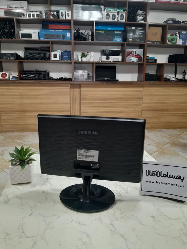 مانیتور سامسونگ S19g315N PLUSسایز 19 اینچ استوک