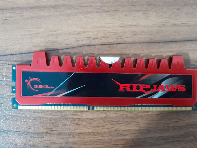 رم دسکتاپ DDR3 تک کاناله 1600 مگاهرتز CL9 جی اسکیل مدل RIPJAWS-GBRL ظرفیت 4 گیگابایت استوک